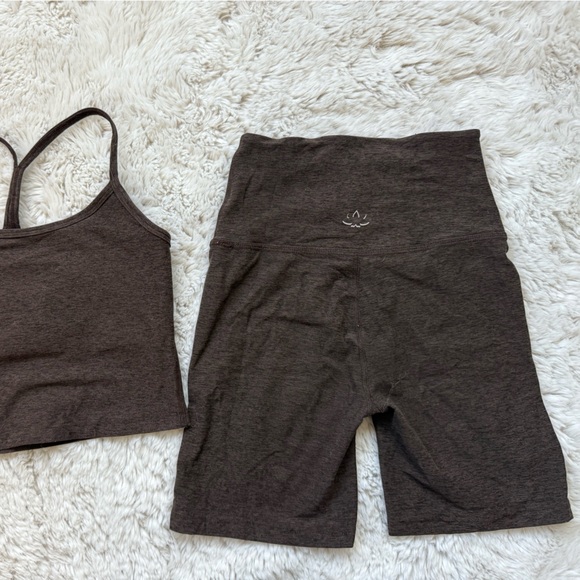 Beyond Yoga Keep Pace 5” Biker Shorts - Picture 4 of 5